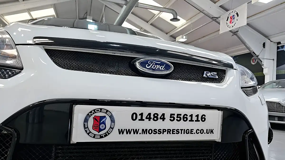 Used 2010 Ford Focus RS White - Interior and Exterior details 11