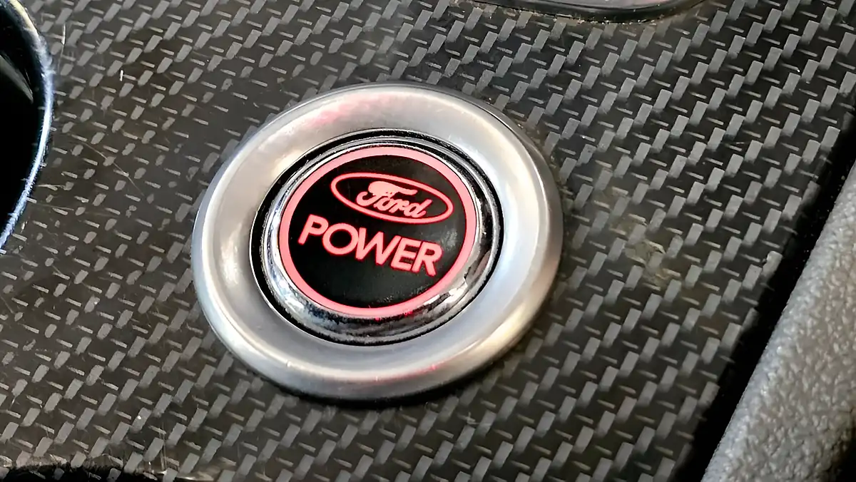 Used 2010 Ford Focus RS White - Interior and Exterior details 18
