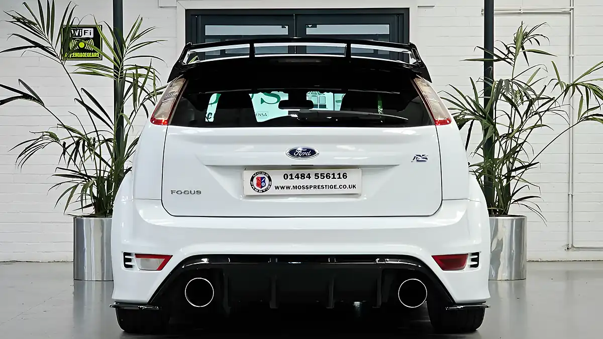 Used 2010 Ford Focus RS White - Interior and Exterior details 7