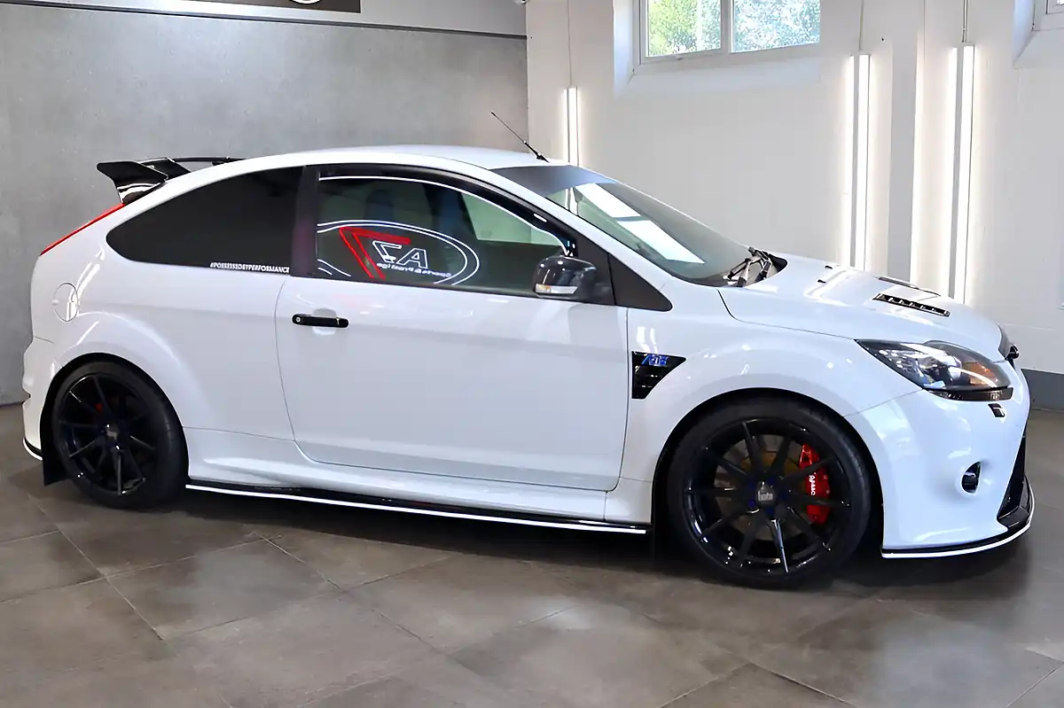 Used 2010 Ford Focus RS White - Interior and Exterior details 10