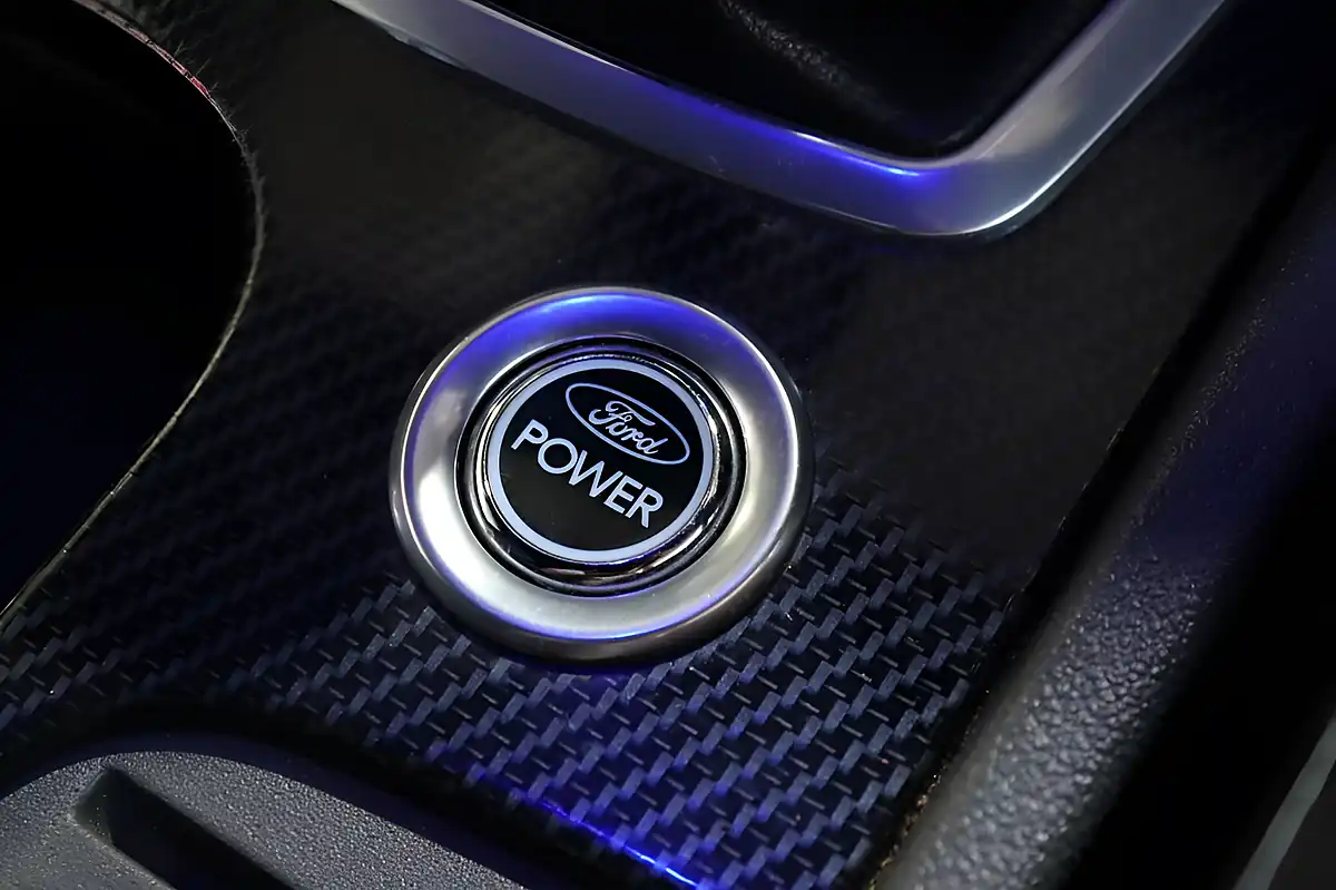 Used 2010 Ford Focus RS White - Interior and Exterior details 13