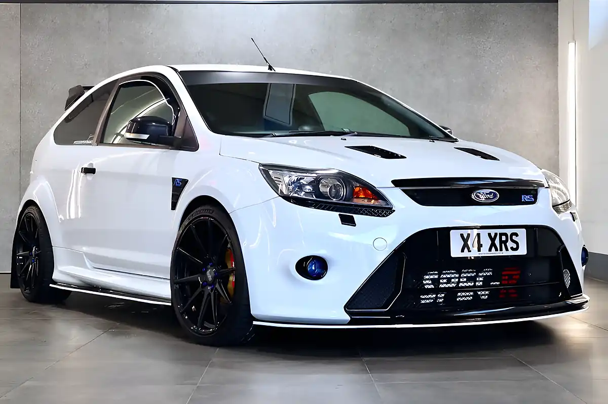 Used 2010 Ford Focus RS White - Interior and Exterior details 5