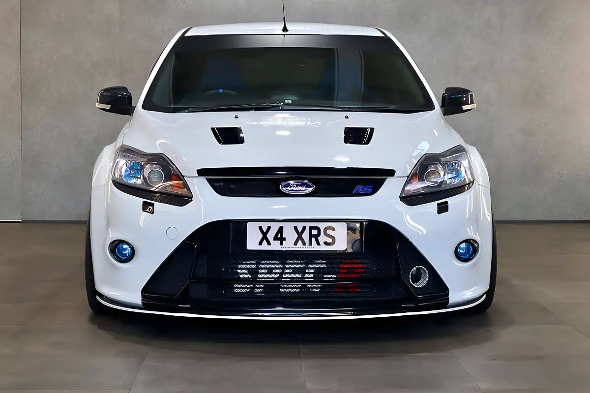 Used 2010 Ford Focus RS White - Interior and Exterior details 6
