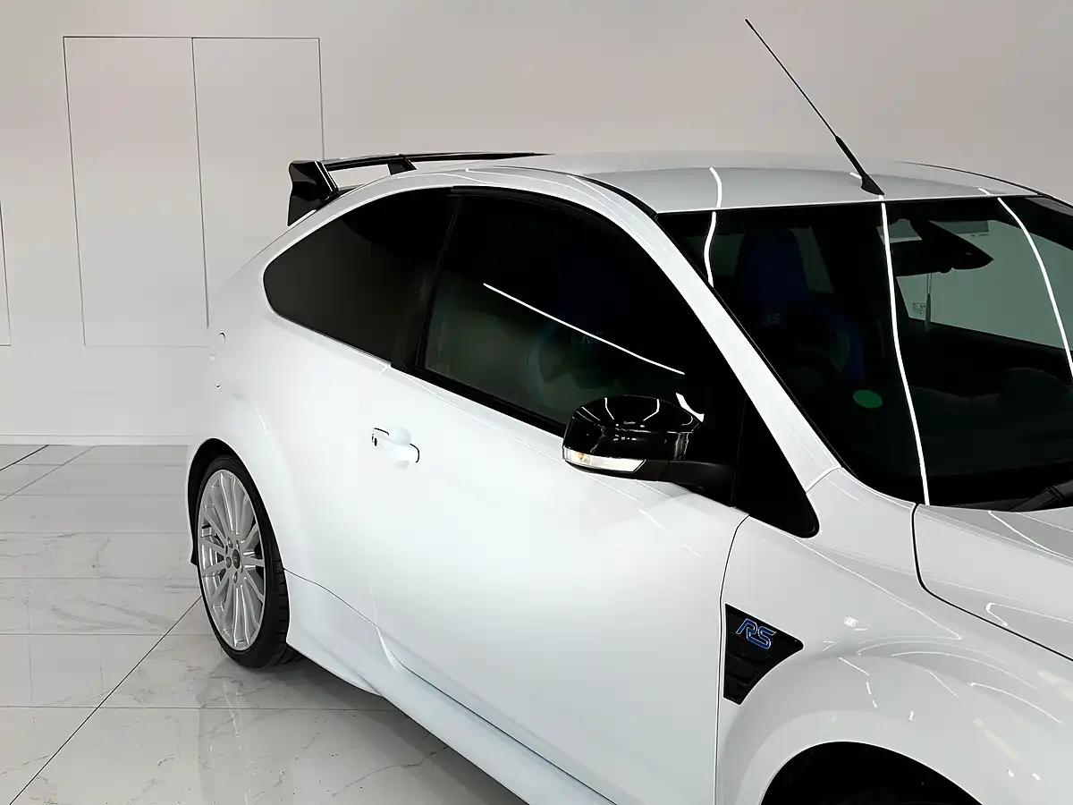 Used 2010 Ford Focus RS White - Interior and Exterior details 12