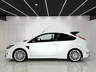 Used 2010 Ford Focus RS White - Interior and Exterior details 3