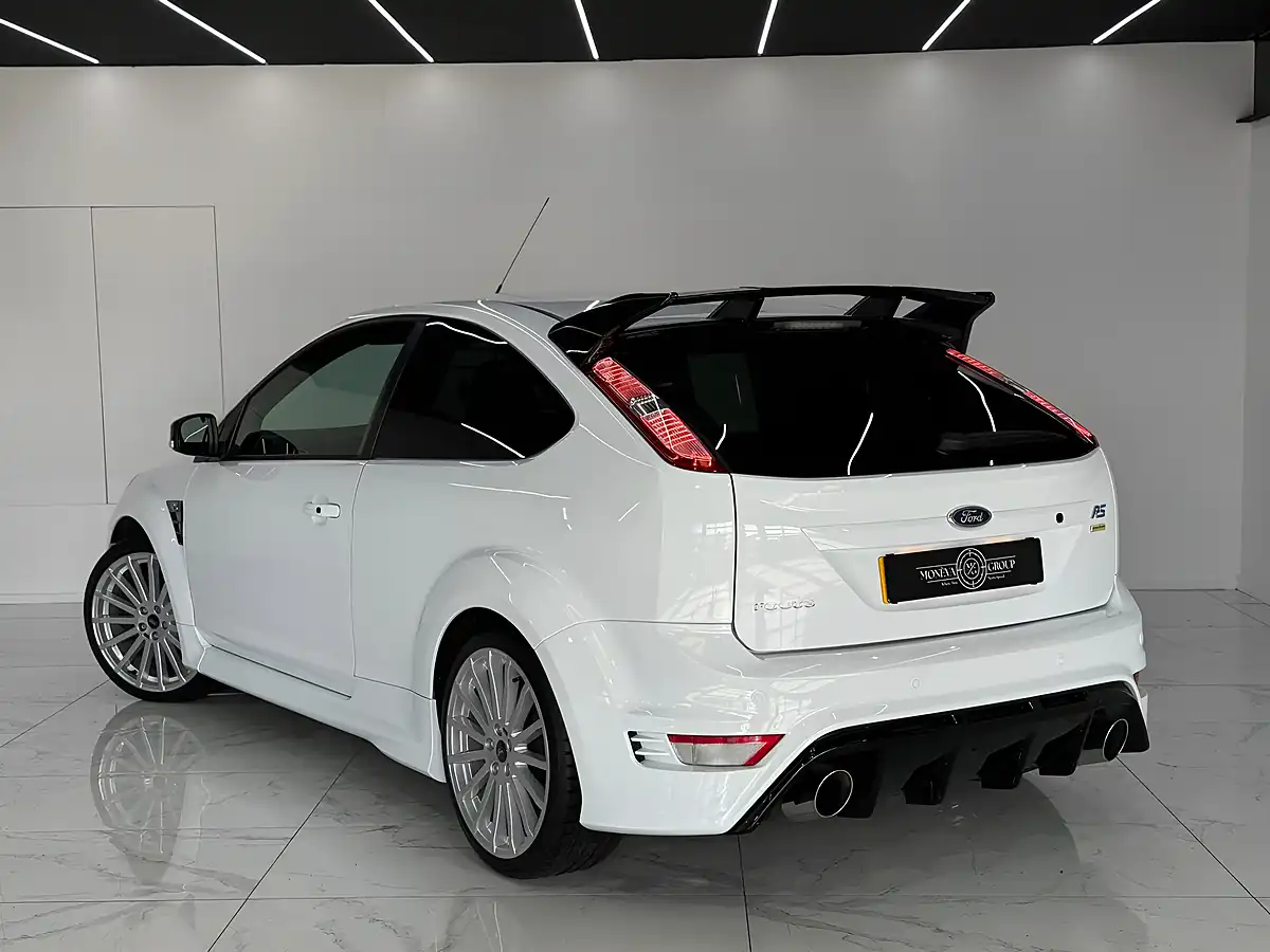 Used 2010 Ford Focus RS White - Interior and Exterior details 6