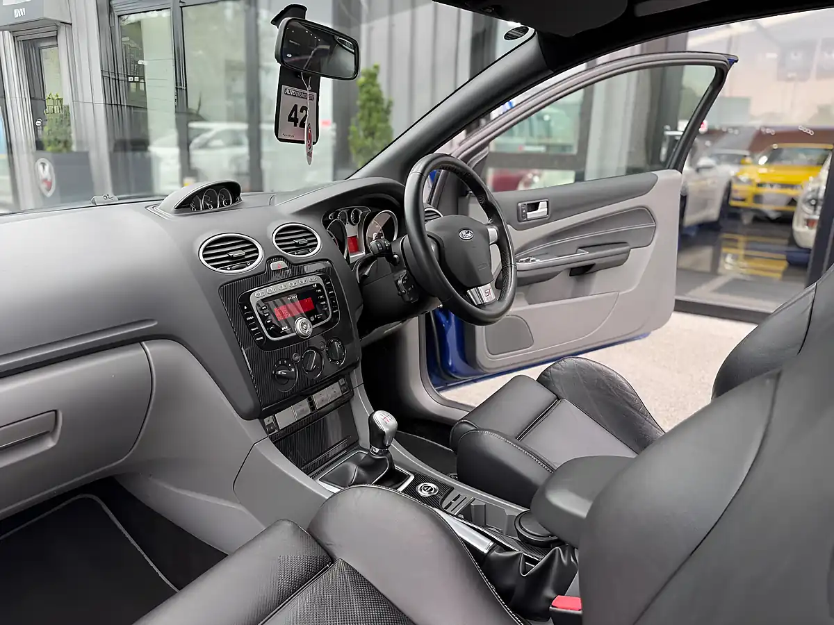 Used 2010 Ford Focus ST-3 Blue - Interior and Exterior details 2