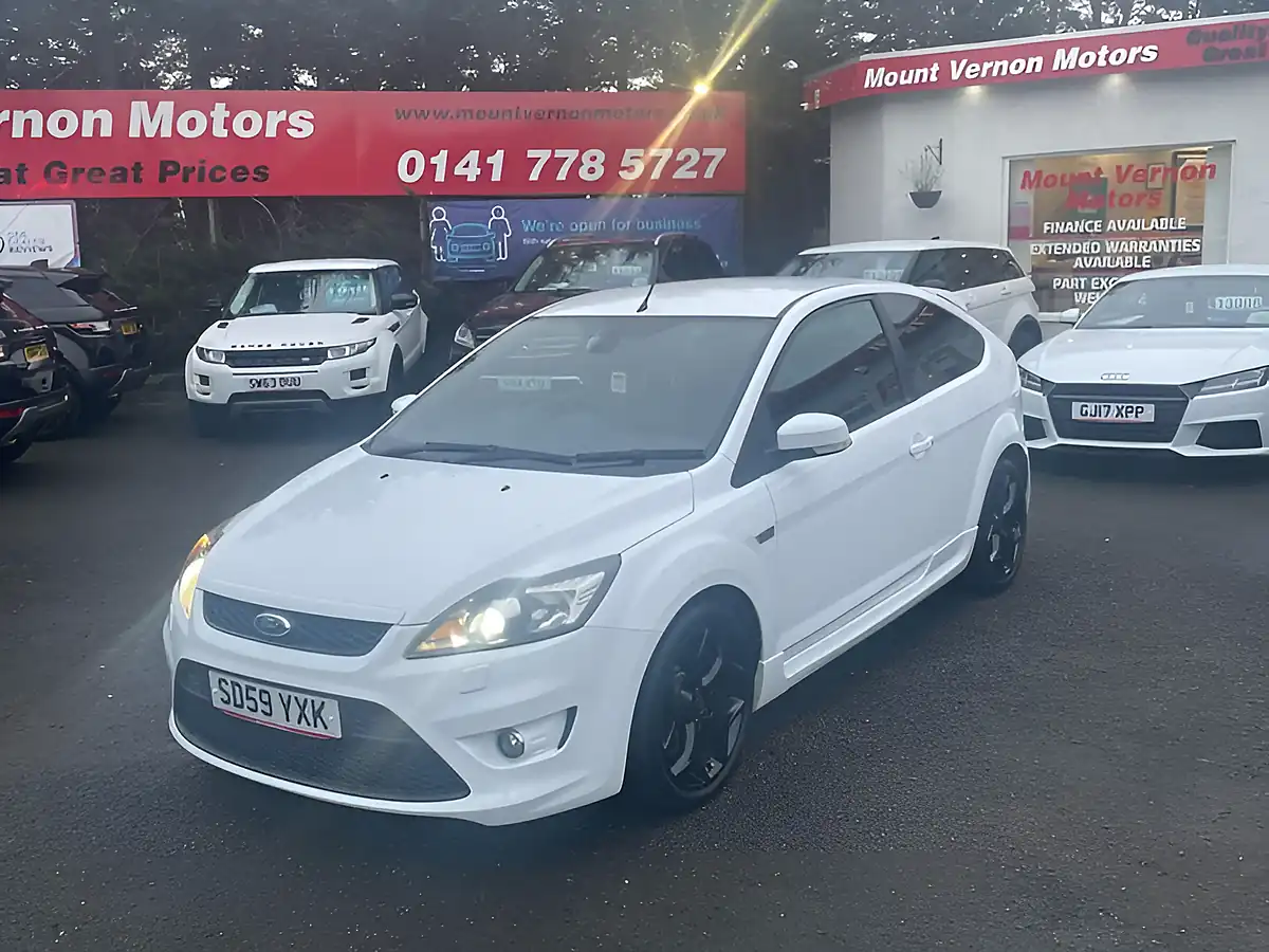 Used 2010 Ford Focus ST-3 White - Interior and Exterior details 16