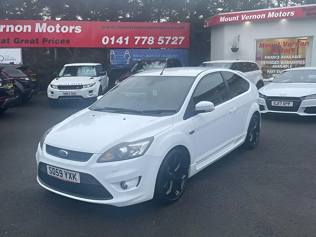 Used 2010 Ford Focus ST-3 White - Interior and Exterior details 4