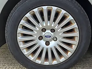 Used 2010 Ford Focus Titanium Silver - Interior and Exterior details 16
