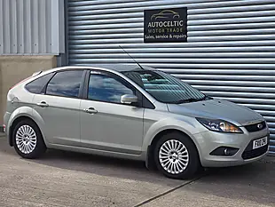 Used 2010 Ford Focus Titanium Silver - Interior and Exterior details 20