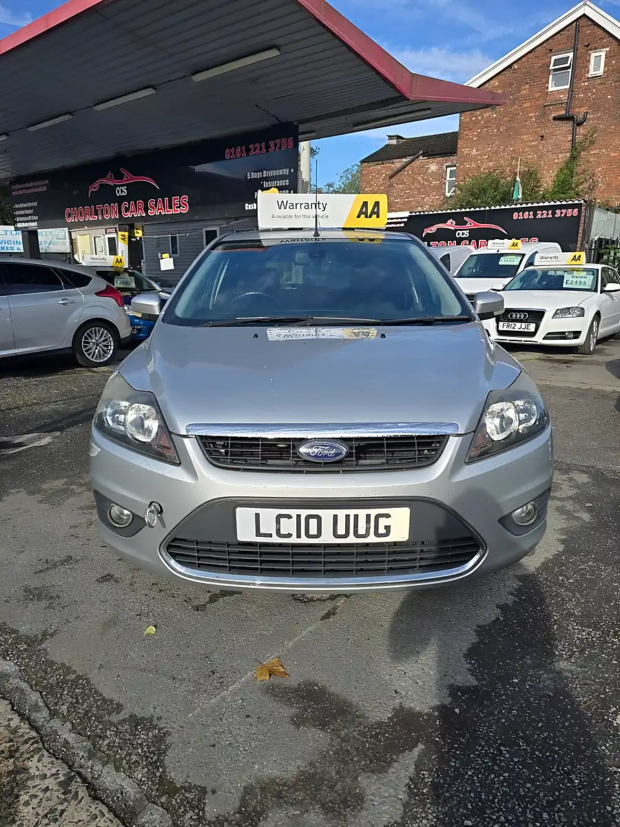 Used 2010 Ford Focus Titanium Silver - Interior and Exterior details 4