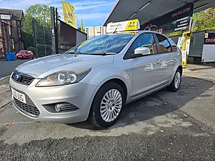 Used 2010 Ford Focus Titanium Silver - Interior and Exterior details 5