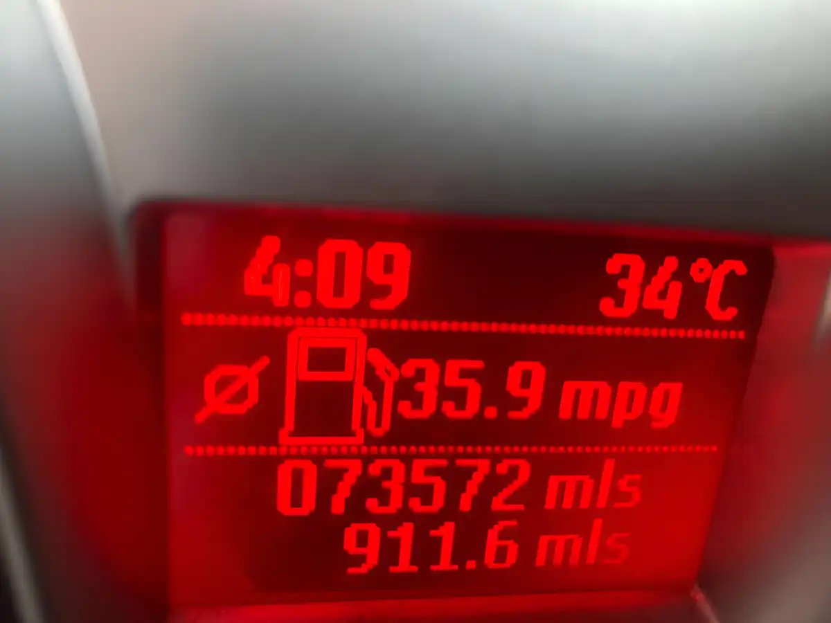 Used 2010 Ford Focus Zetec Silver - Interior and Exterior details 20