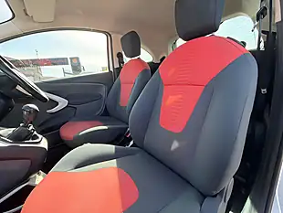 Used 2010 Ford Ka Titanium Silver - Interior and Exterior details 14
