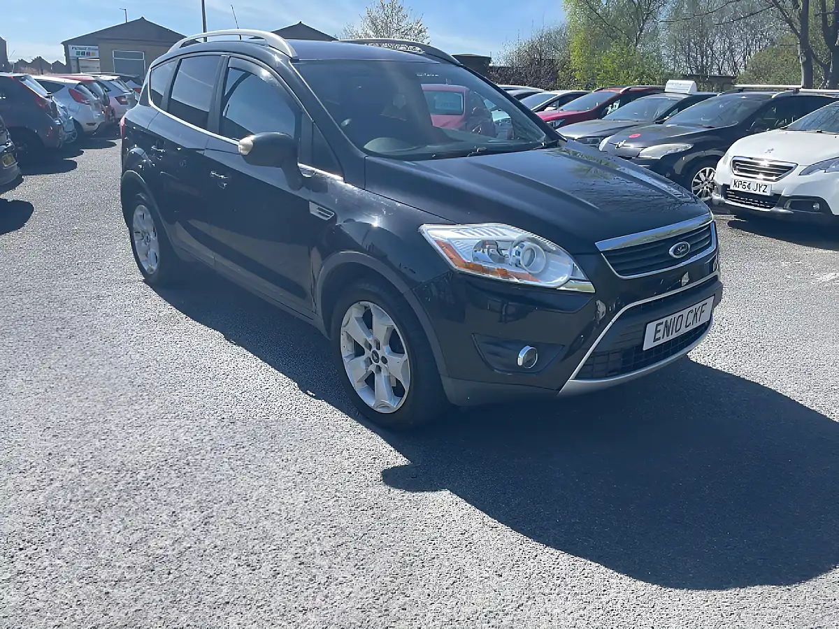Used 2010 Ford Kuga Titanium Black - Front View