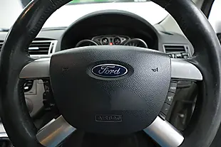 Used 2010 Ford Kuga Titanium Silver - Interior and Exterior details 17