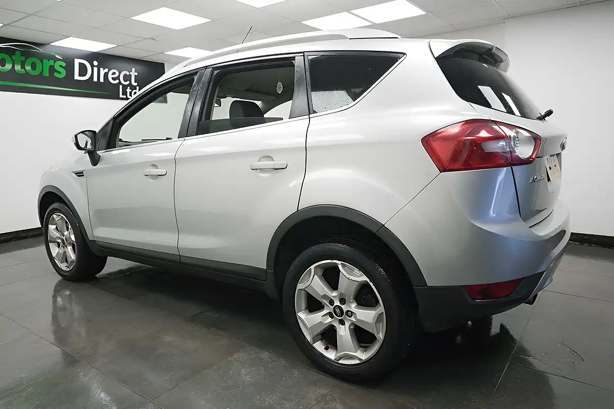 Used 2010 Ford Kuga Titanium Silver - Interior and Exterior details 6