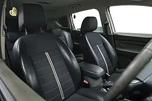 Used 2010 Ford Kuga Titanium Silver - Interior and Exterior details 9