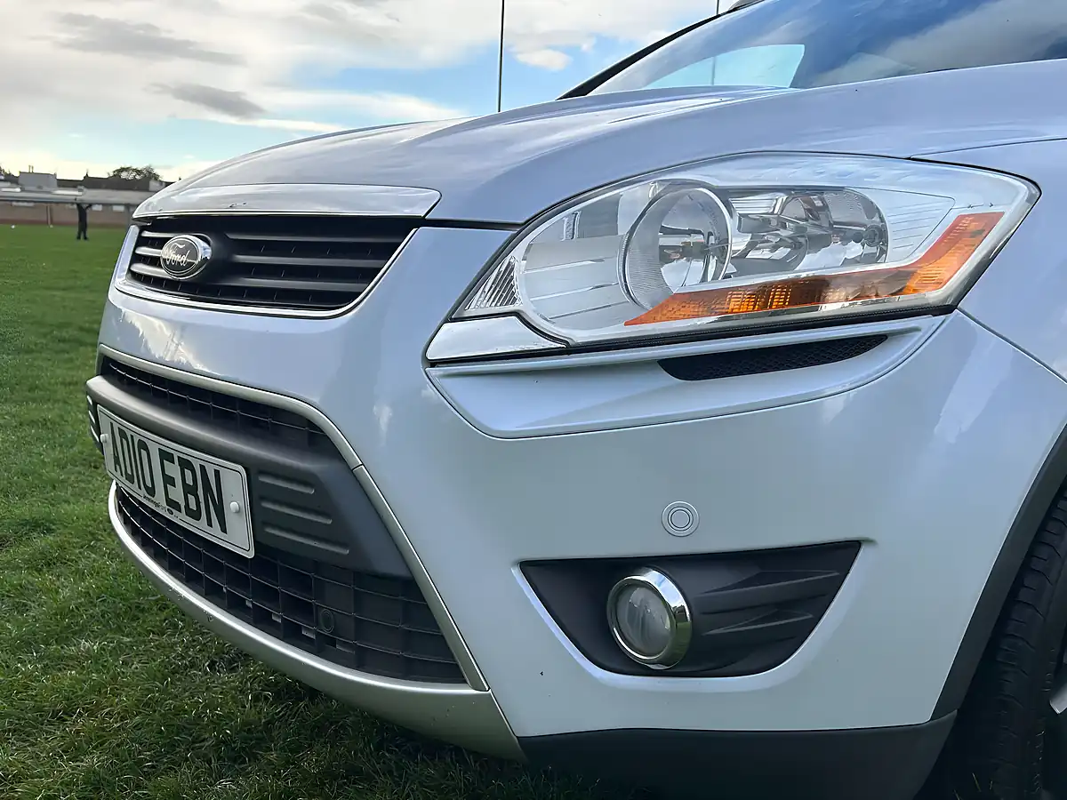 Used 2010 Ford Kuga Titanium White - Interior and Exterior details 10