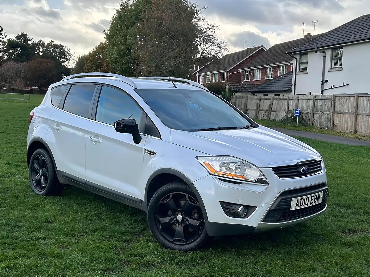 Used 2010 Ford Kuga Titanium White - Interior and Exterior details 3