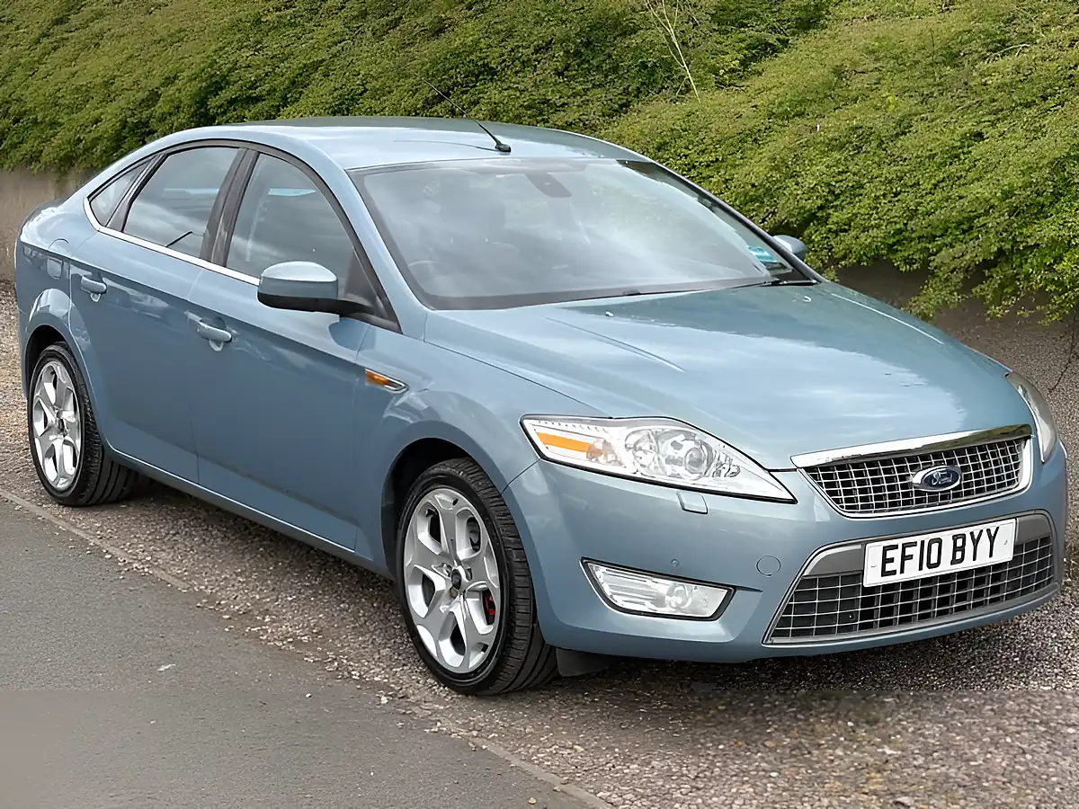 Used 2010 Ford Mondeo Titanium Blue - Interior and Exterior details 5