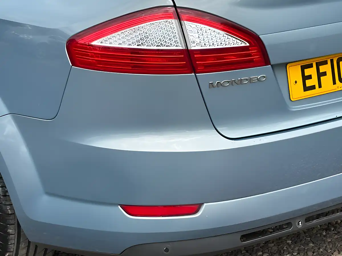 Used 2010 Ford Mondeo Titanium Blue - Interior and Exterior details 9
