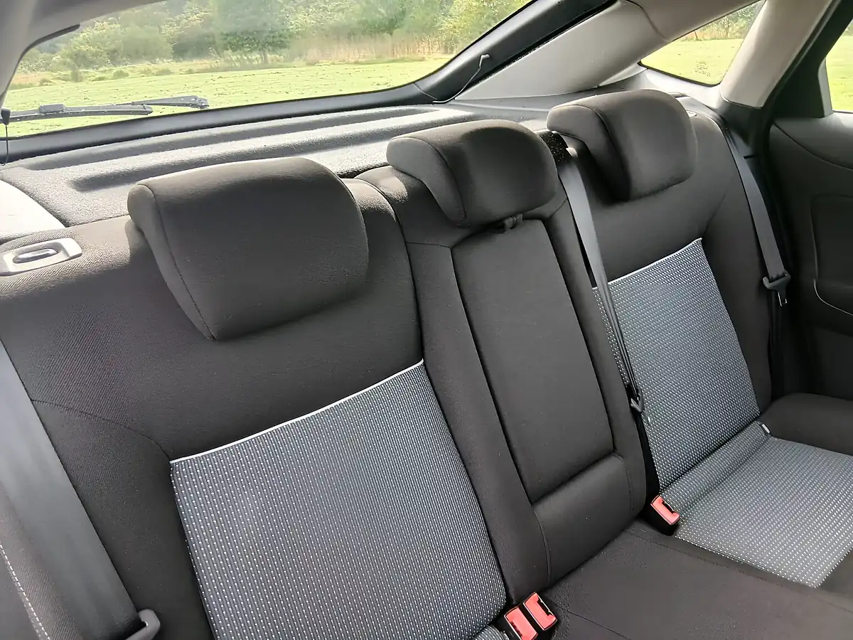Used 2010 Ford Mondeo Zetec Black - Interior and Exterior details 9