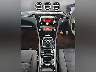 Used 2010 Ford S-Max Titanium Silver - Interior and Exterior details 10
