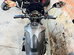 Used 2010 Honda CB1000R R9 Silver - Interior and Exterior details 20