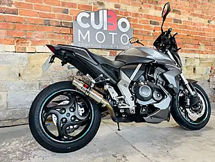 Used 2010 Honda CB1000R R9 Silver - Interior and Exterior details 4