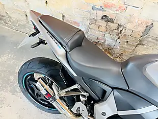 Used 2010 Honda CB1000R R9 Silver - Interior and Exterior details 9