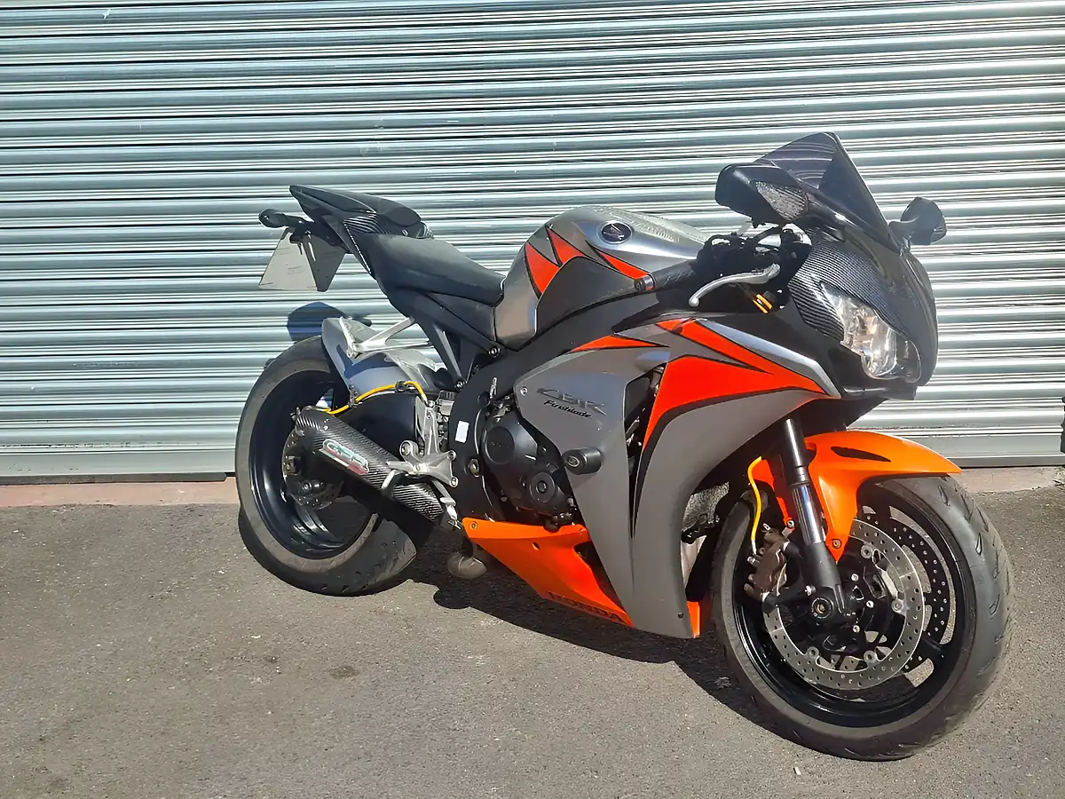 Used 2010 Honda Cbr Silver - Front View