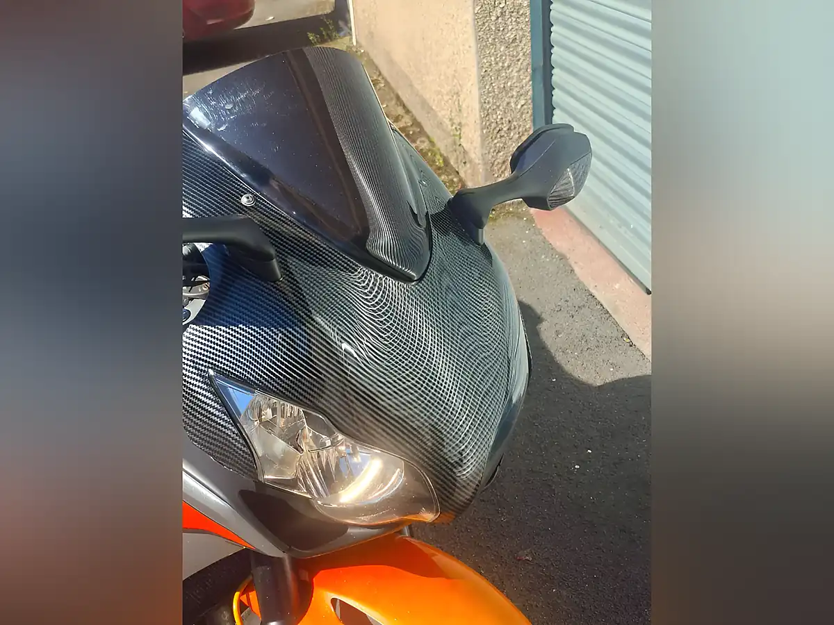 Used 2010 Honda Cbr Silver - Interior and Exterior details 15