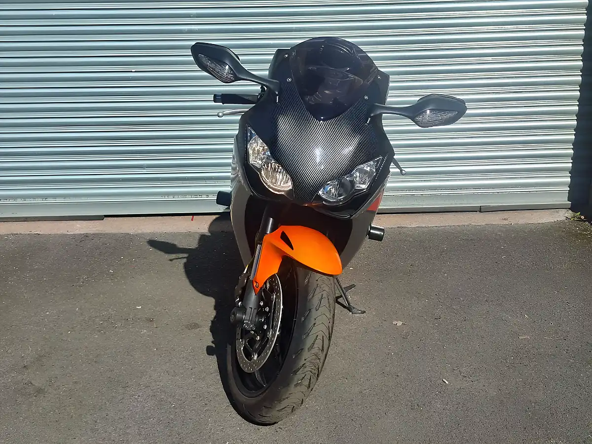 Used 2010 Honda Cbr Silver - Interior and Exterior details 3