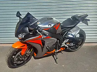 Used 2010 Honda Cbr Silver - Interior and Exterior details 5