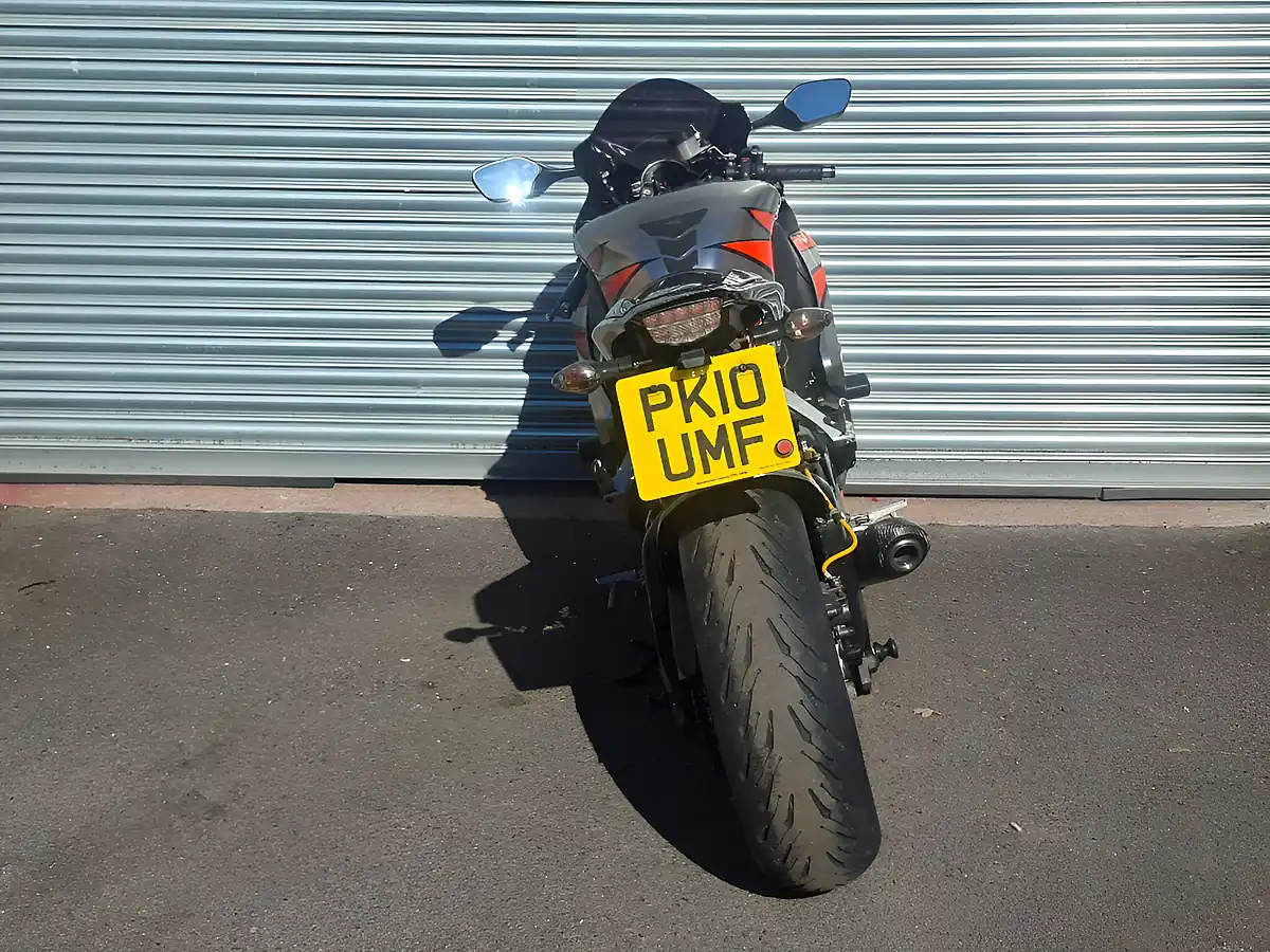 Used 2010 Honda Cbr Silver - Interior and Exterior details 9