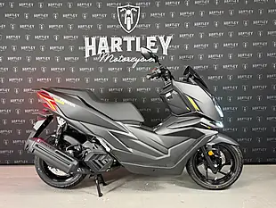 Used 2010 Honda CBR1000RR Fireblade Repsol Orange/Red/White - Interior and Exterior details 6