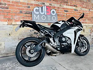 Used 2010 Honda Cbr1000rr Fireblade Rr a Black - Interior and Exterior details 4