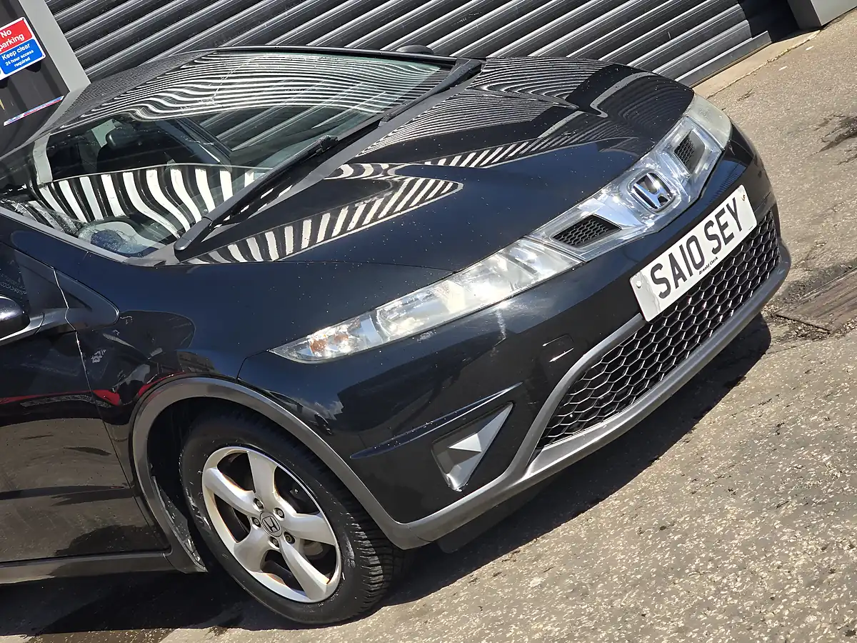 Used 2010 Honda Civic Se Black - Interior and Exterior details 2