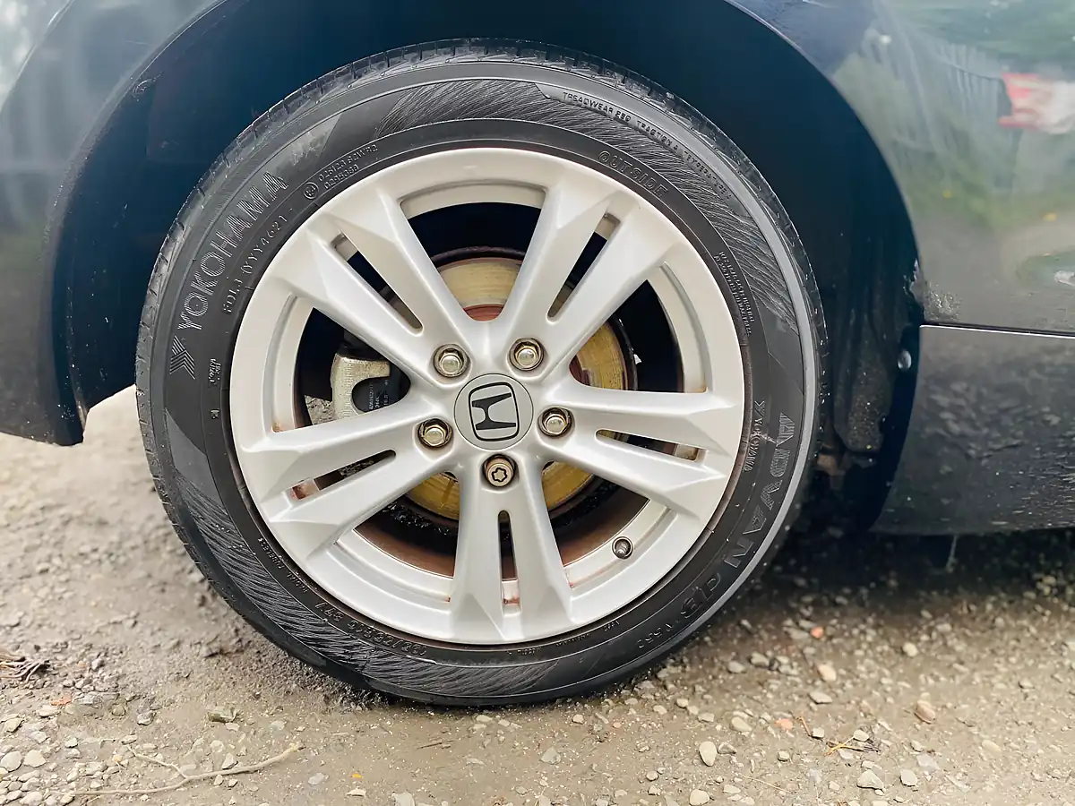 Used 2010 Honda Cr-Z S Black - Interior and Exterior details 12