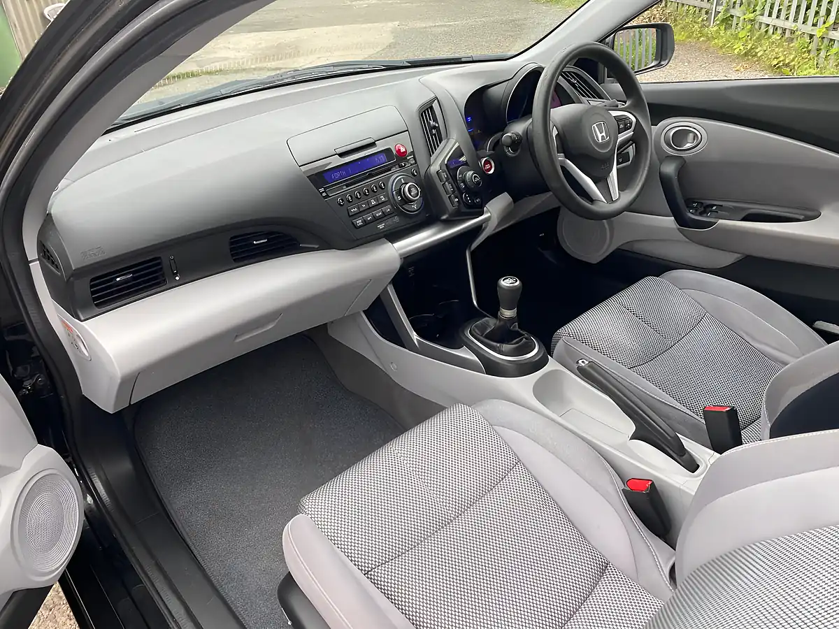 Used 2010 Honda Cr-Z S Black - Interior and Exterior details 5
