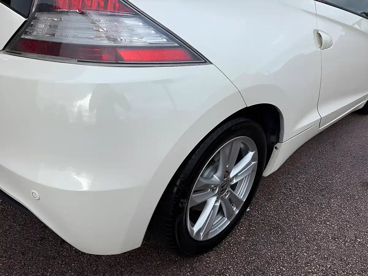 Used 2010 Honda Cr-Z Sport White - Interior and Exterior details 11