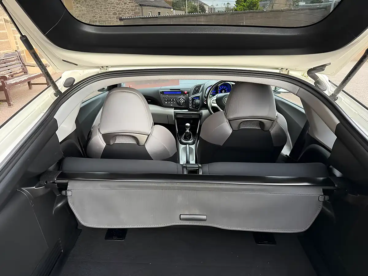 Used 2010 Honda Cr-Z Sport White - Interior and Exterior details 16