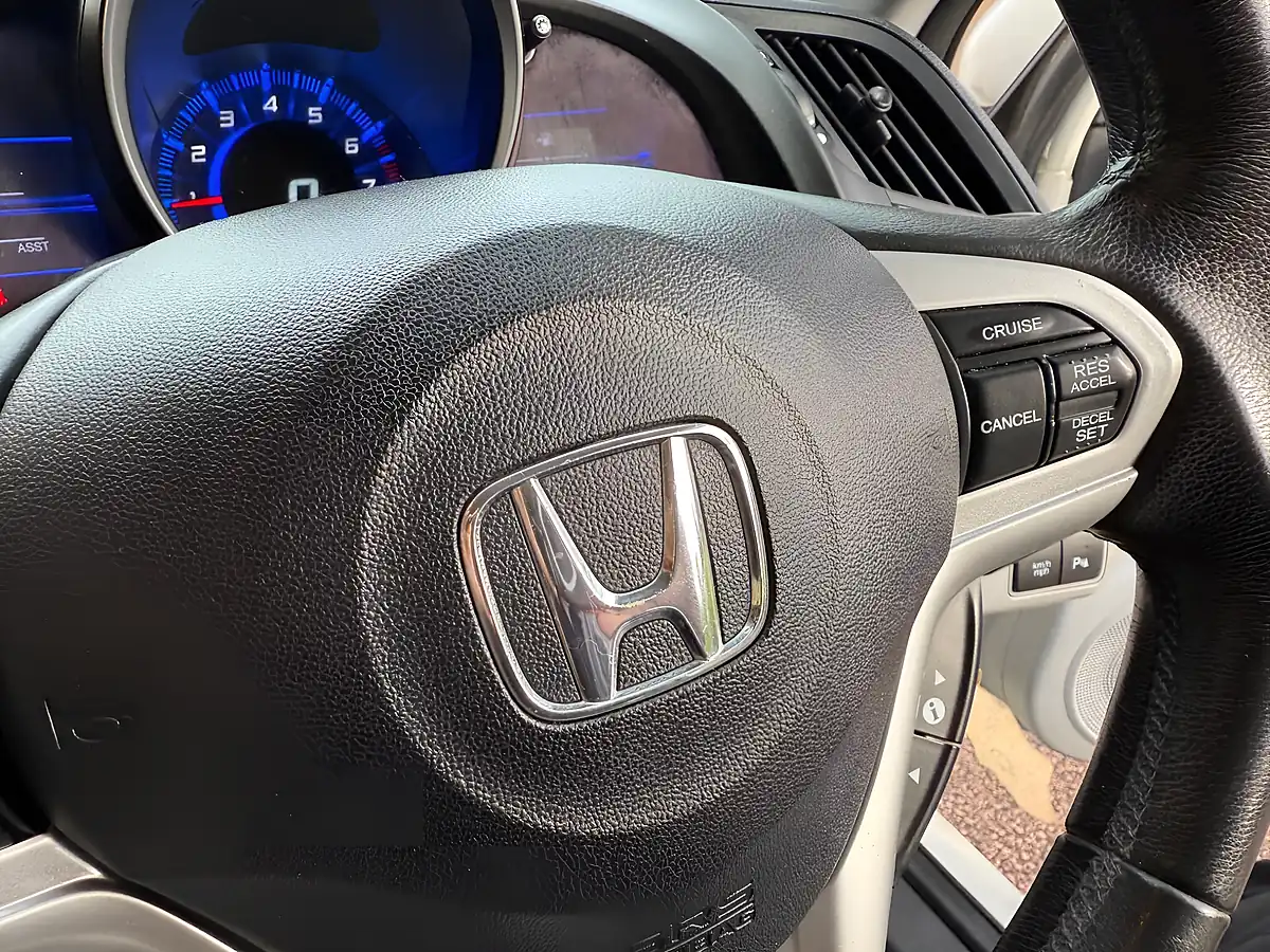 Used 2010 Honda Cr-Z Sport White - Interior and Exterior details 20