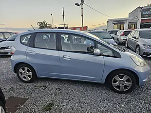 Used 2010 Honda Jazz Es Blue - Interior and Exterior details 4