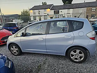 Used 2010 Honda Jazz Es Blue - Interior and Exterior details 5