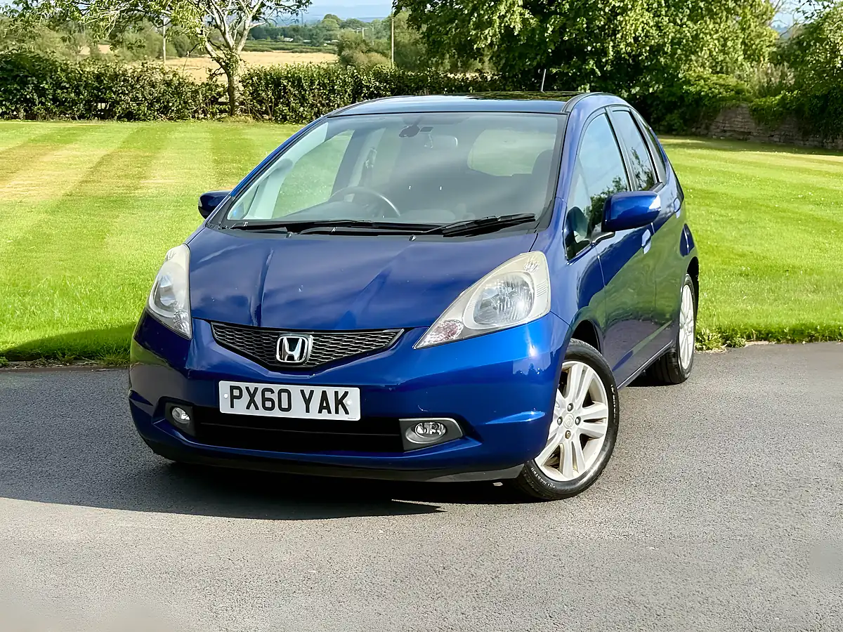 Used 2010 Honda Jazz Ex Blue - Interior and Exterior details 2