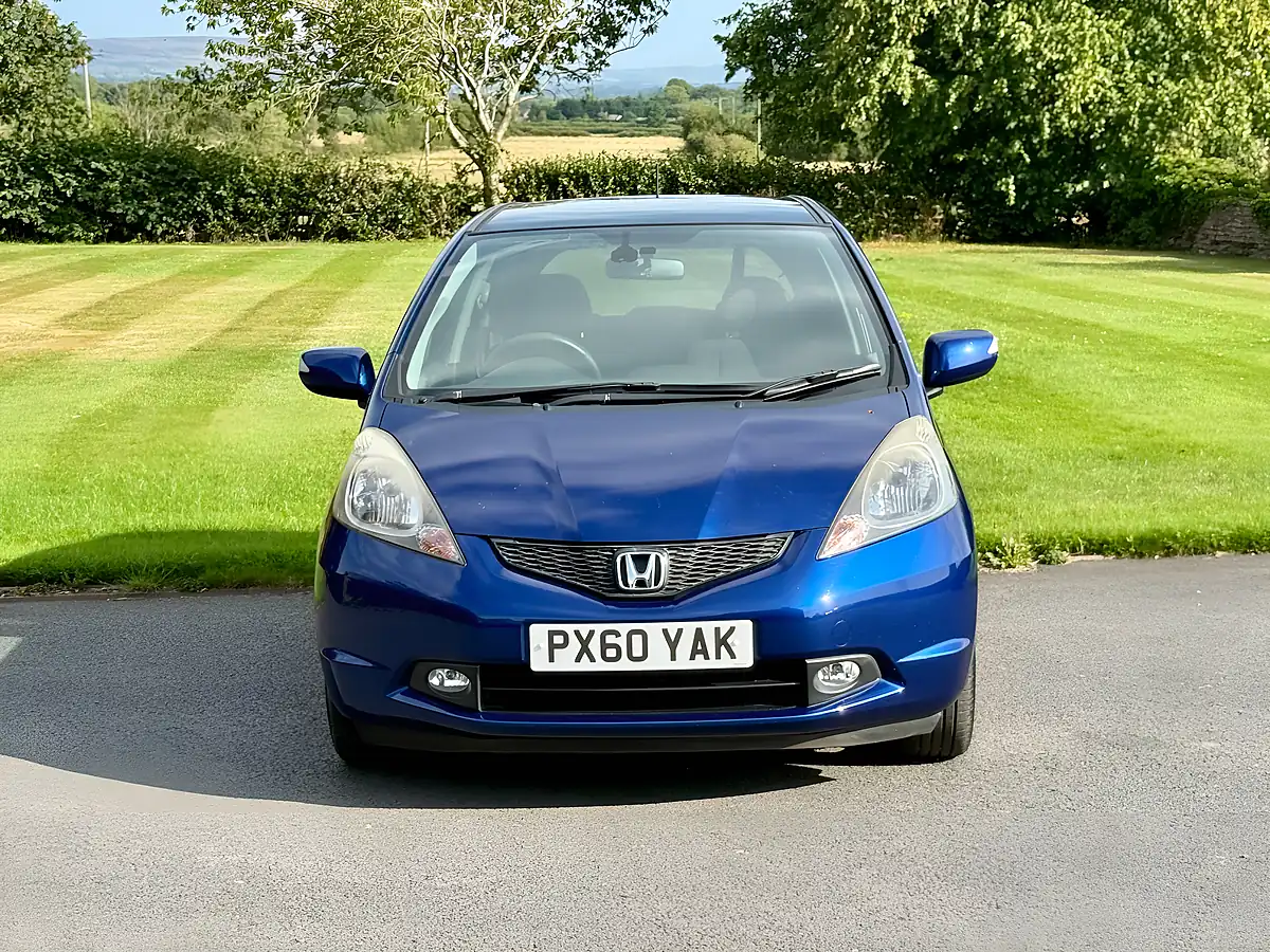 Used 2010 Honda Jazz Ex Blue - Interior and Exterior details 3