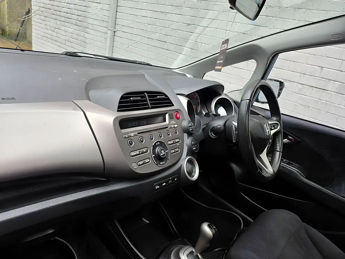 Used 2010 Honda Jazz Ex I-Shift Blue - Interior and Exterior details 16